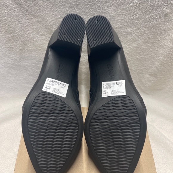 Clarks - Picture 6 of 11